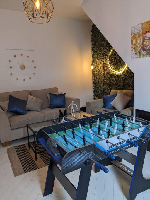 Blaydon on Tyne Apartment | Modern and Comfy House, Sky sports, PS3