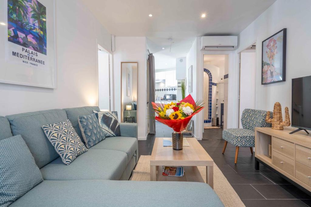 Carabacel Apartment | Modern and elegant, air-conditioned, city centre - HDP2