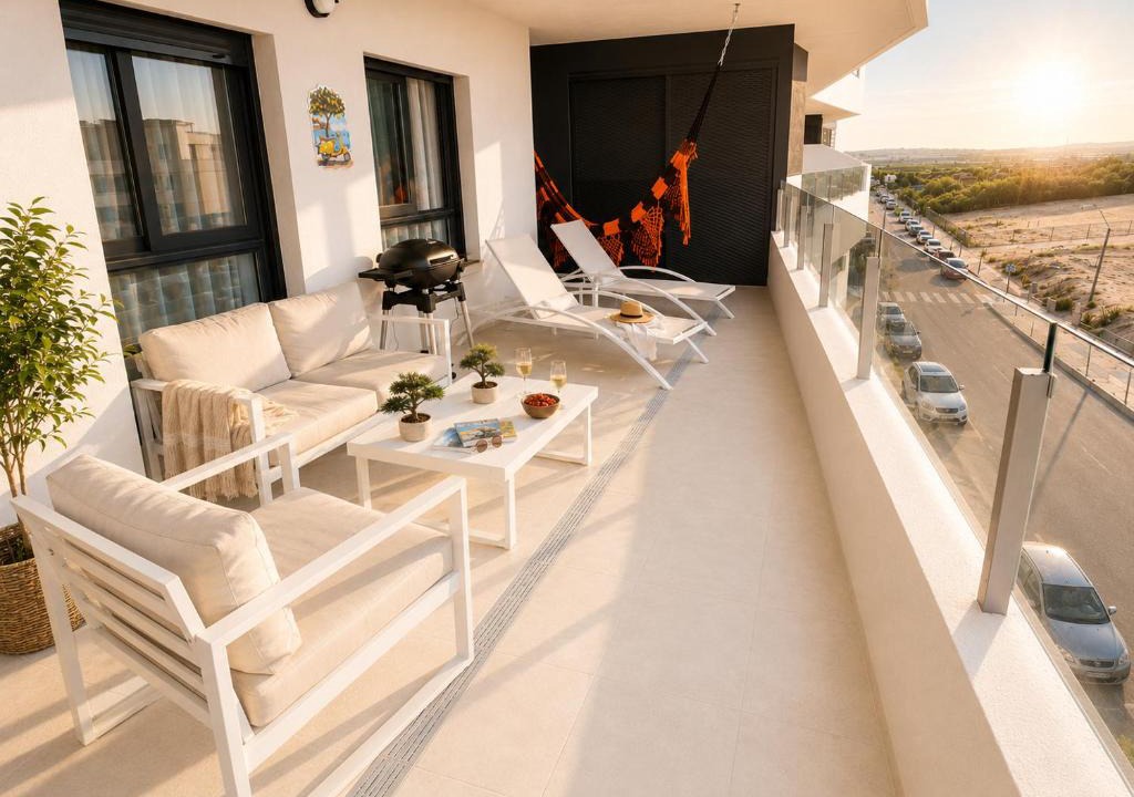 San Miguel de Salinas Apartment | Modern Apartment with Large Sunny Terrace & Pool Costa Blanca