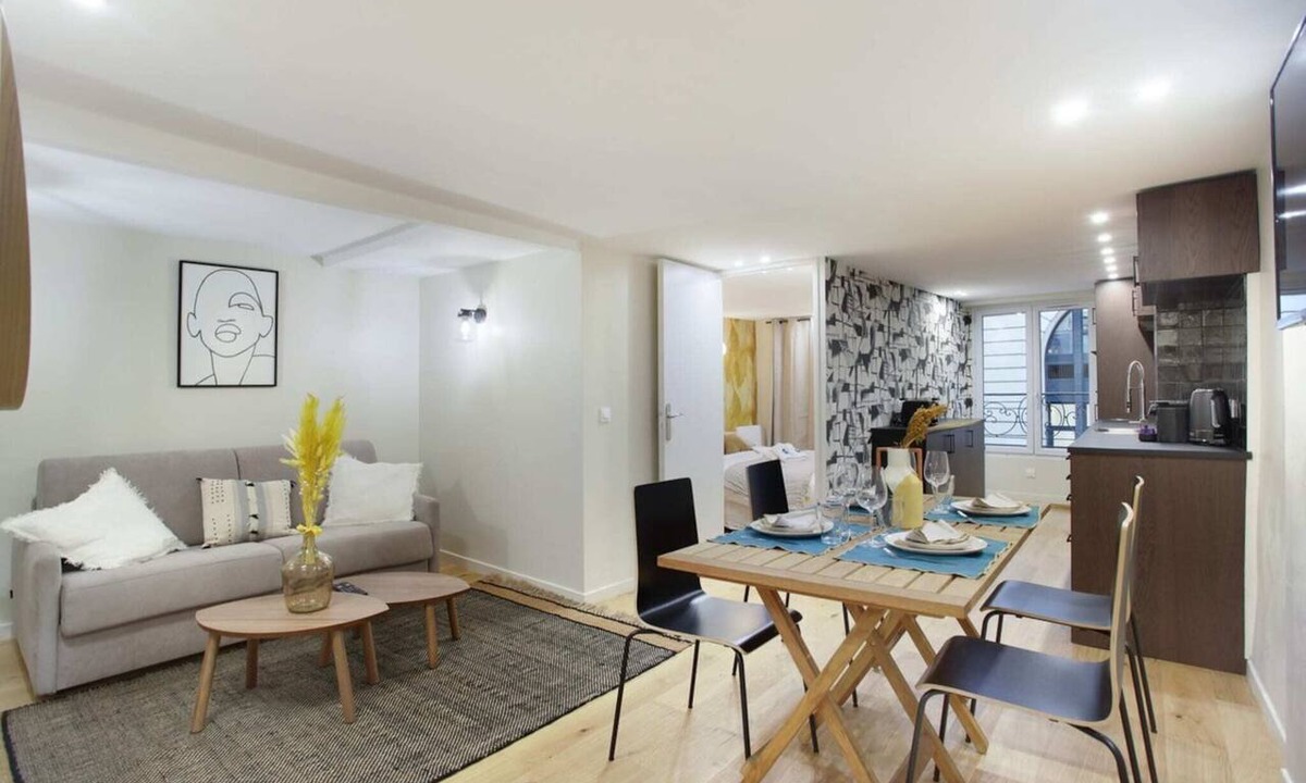 Quartier du Faubourg-Montmartre Apartment | Modern Apartment 2 bedrooms - Center of Paris