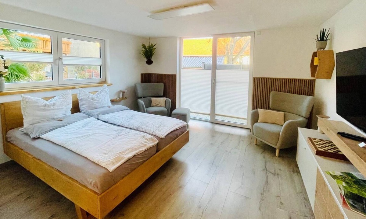 Weigenheim Apartment | Modern apartment (40 sqm) with private terrace in the Mediterranean garden
