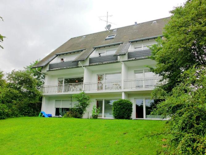 Kuestelberg Apartment | Modern apartment in K stelberg with private balcony
