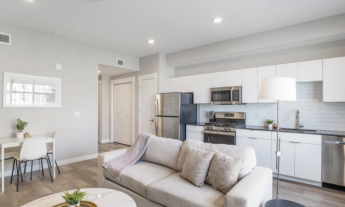 Sandy Apartment | Modern Apartment in Prime Location (ID1267X014)