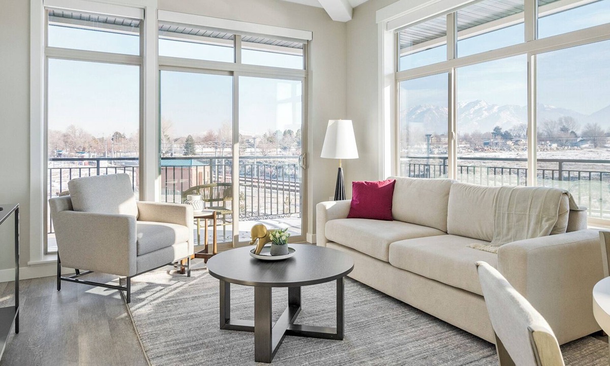Sandy Apartment | Modern Apartment in Prime Location (ID1266X998)