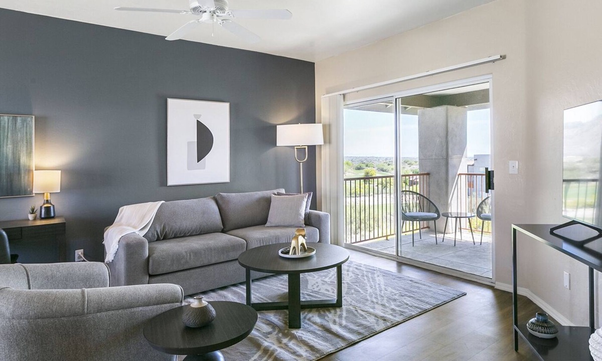 Canada Hills Golf Course Apartment | Modern Apartment in Prime Location (ID7810X66)