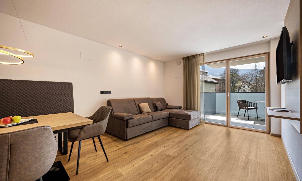 Bressanone Apartment | Modern Apartment "Nice 4" with Balcony in the Center of Bressanone/Brixen