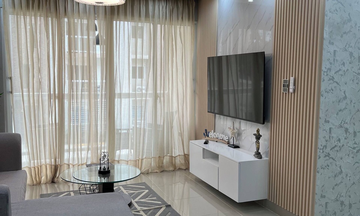 La Caleta Apartment | Modern apartment only 5 minutes from the airport and 10 minutes from the beach