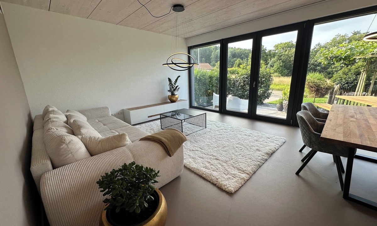 Dafern Apartment | Modern apartment with a view