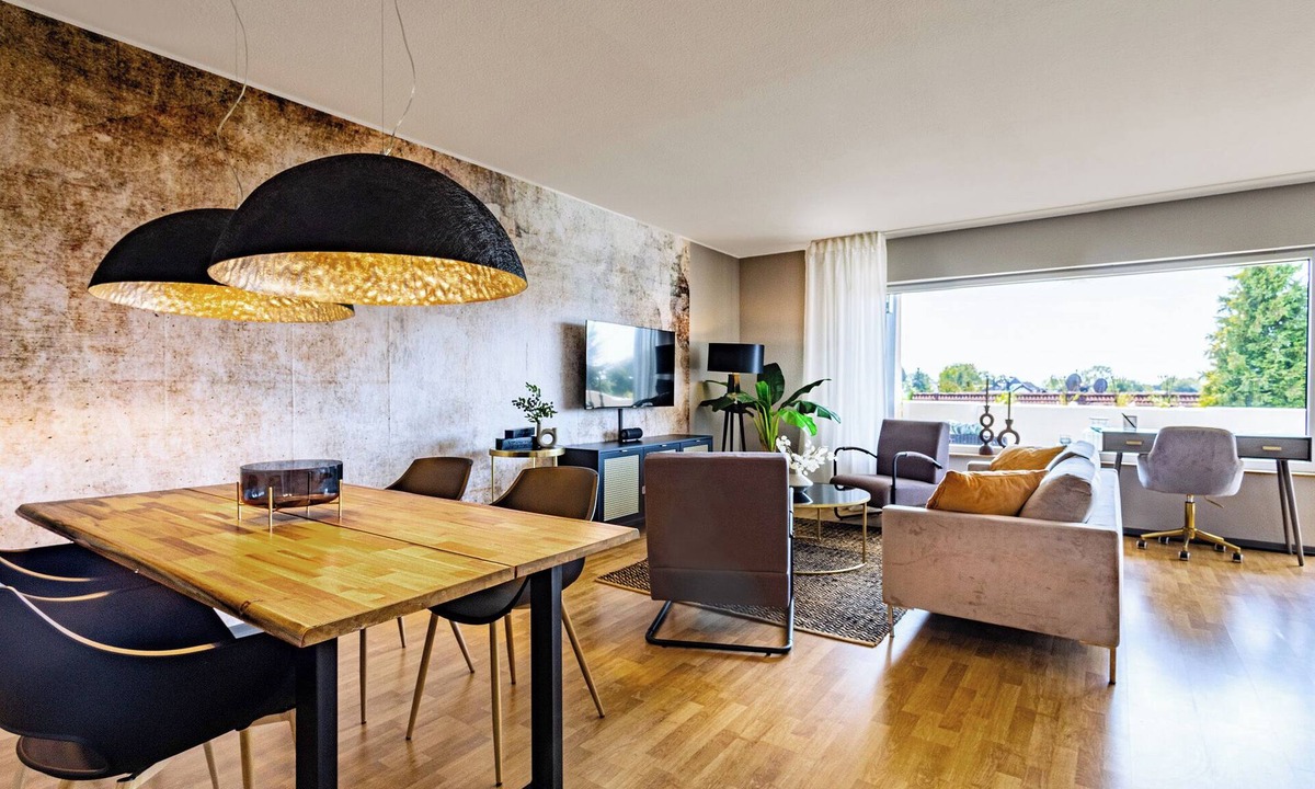 Odenthal Apartment | Modern apartment with balcony & 2 parking spaces