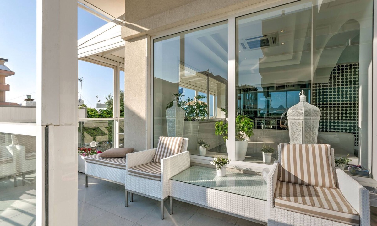 Viserbella Apartment | Modern Apartment with Spa in Rimini Italy