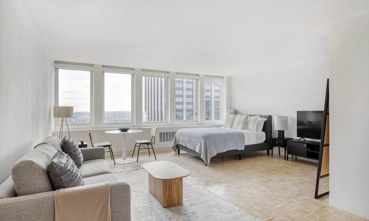 Prudential - St. Botolph Apartment | Modern Back Bay Studio w/Gym, W/D near Newbury St by Blueground