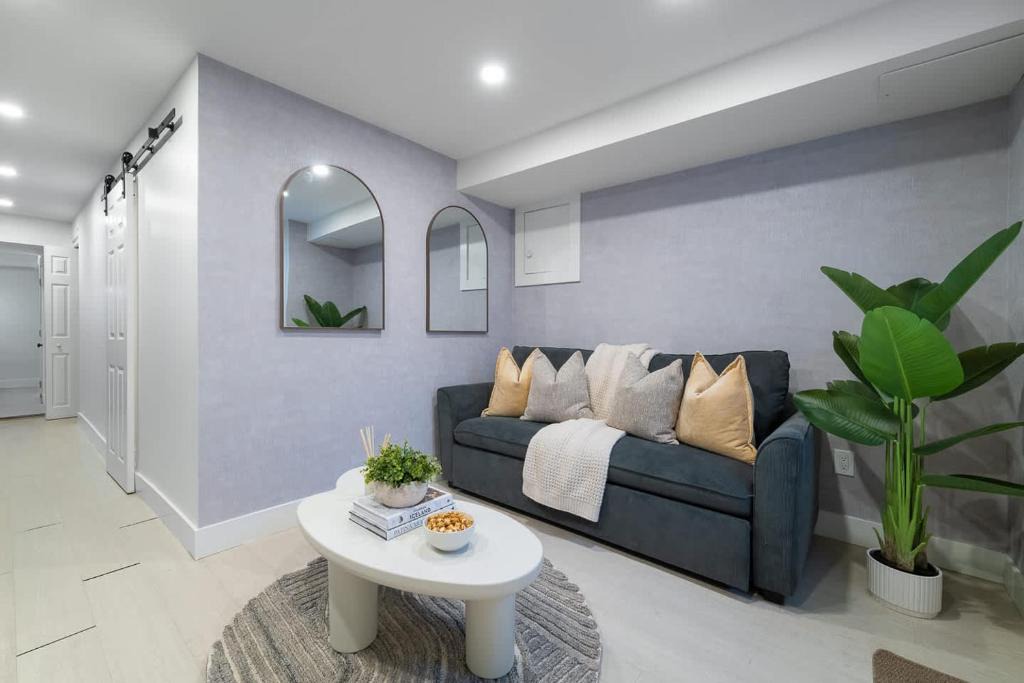 Trinity - Bellwoods Apartment | Modern Basement Suite Heart of Ossington