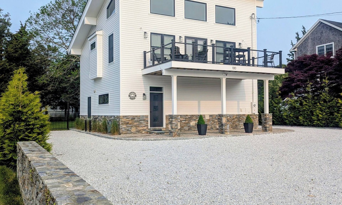 Misquamicut House | Modern Beach House Serenity
