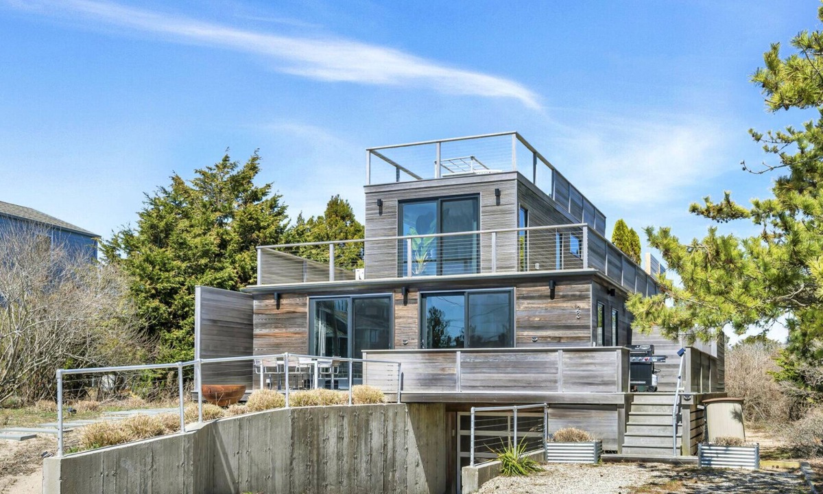 Napeague House | Modern beachfront home, stunning Atlantic ocean views, rooftop terrace,.