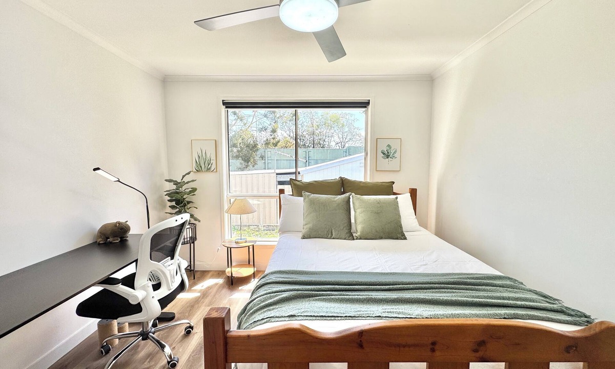 Belmont Apartment | Modern Belmont Suite Easy access to CBD & Bayside