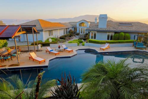 Fallbrook Villa | Modern Château - Lap Pool, Weddings, Wine & Beach