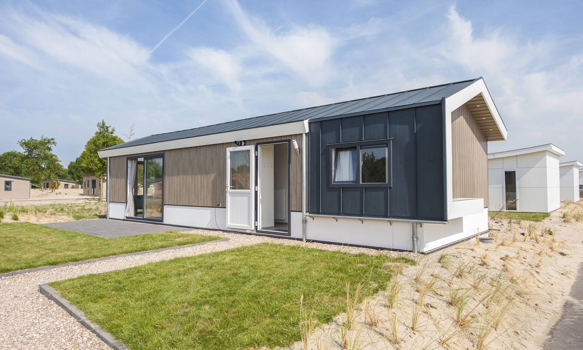 Hellevoetsluis Ski Chalet | Modern chalet at 4.5 km. from Rockanje