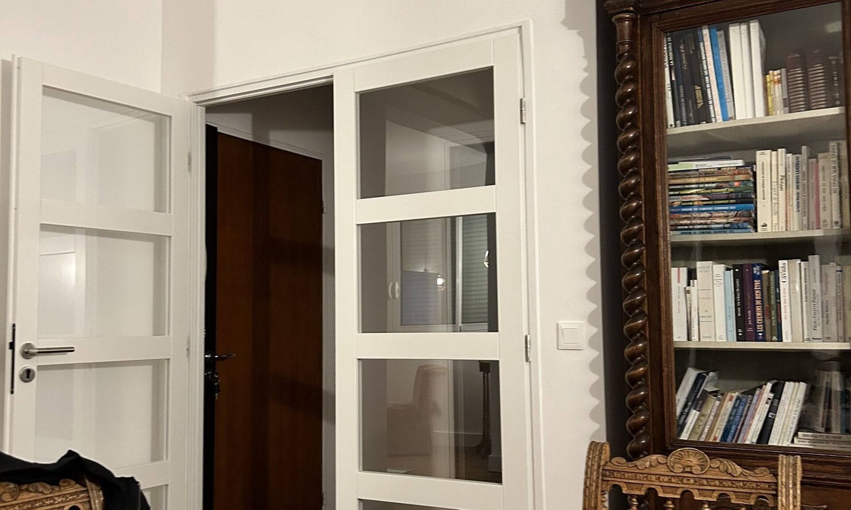 Clamart Apartment | Modern chic Parisian apartment. close to major attractions! Salut!