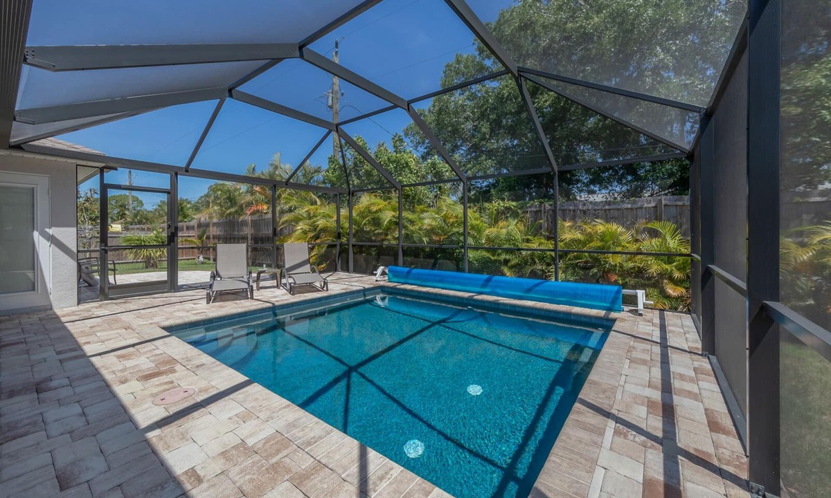 South Venice House | Modern Coastal Pool Retreat Heated Saltwater Pool Near Beaches & Trails