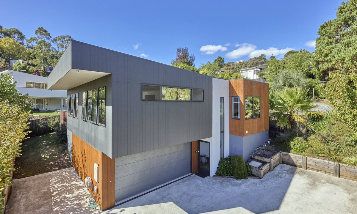 West Launceston House | Modern Comfort Meets Natural Beauty – A Perfect Getaway!