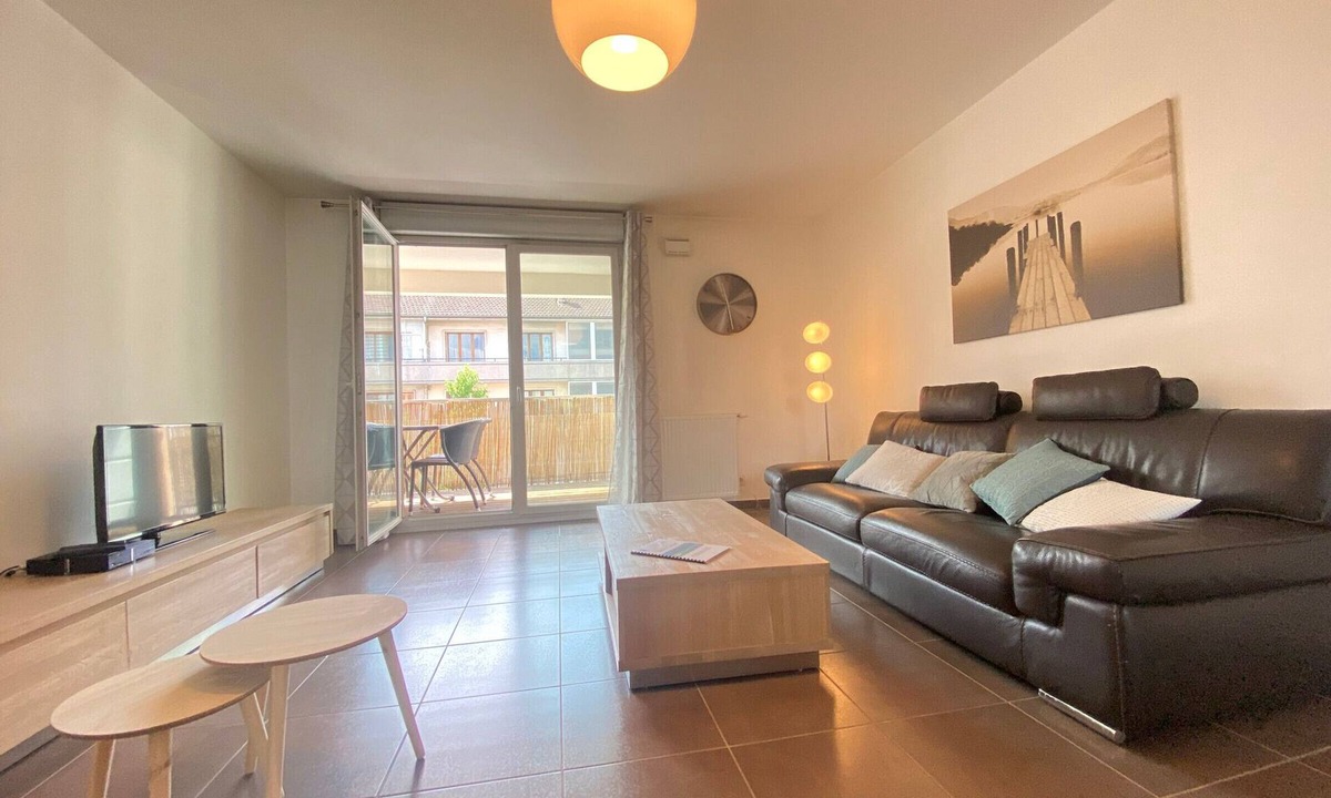 Annecy Apartment | Modern comfort in Annecy, near lake and shops