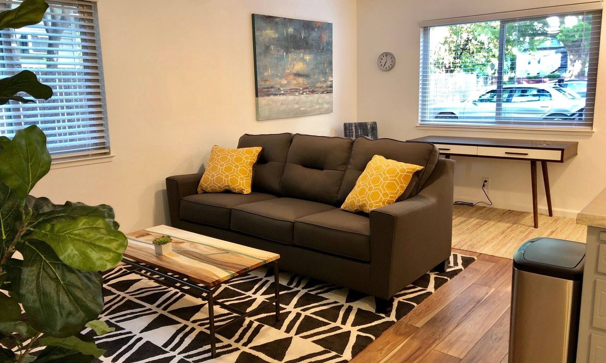 Chico Apartment | Modern-Contemporary 2-Bedroom near Downtown Chico
