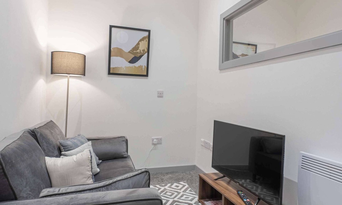 Brierley Hill Apartment | Modern & Convenient 1 Bedroom Apartment in Dudley