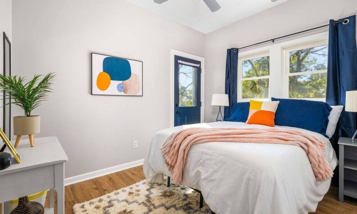 Columbus Apartment | Modern, Convenient, 2BR, BA, w/Balcony