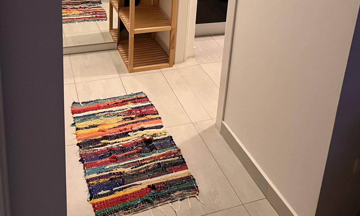 Gara de Nord Apartment | Modern & Cosy Apartment- 5’ to walk away from Victoriei Square