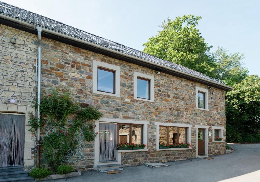 Faymonville House | Modern Cottage with Private Garden in Waimes