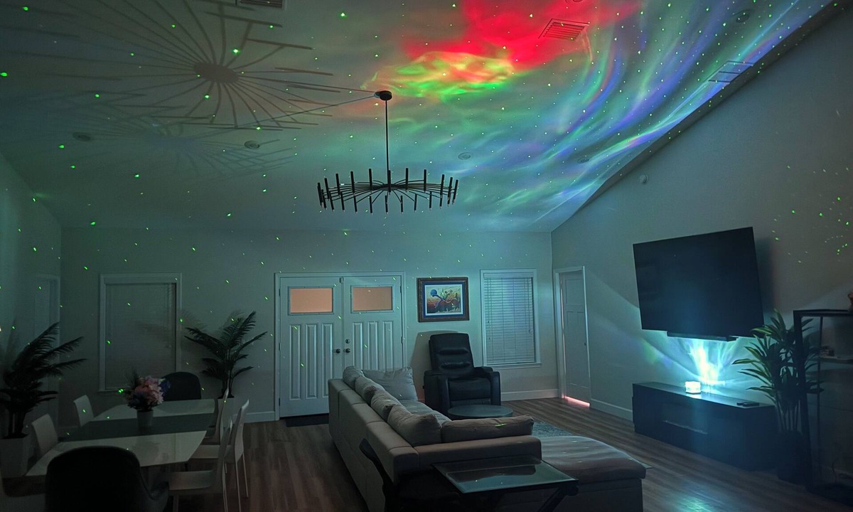 Williston House | Modern Country Home Near Devil’s Den, Blue Grotto, Ocala & University of Florida