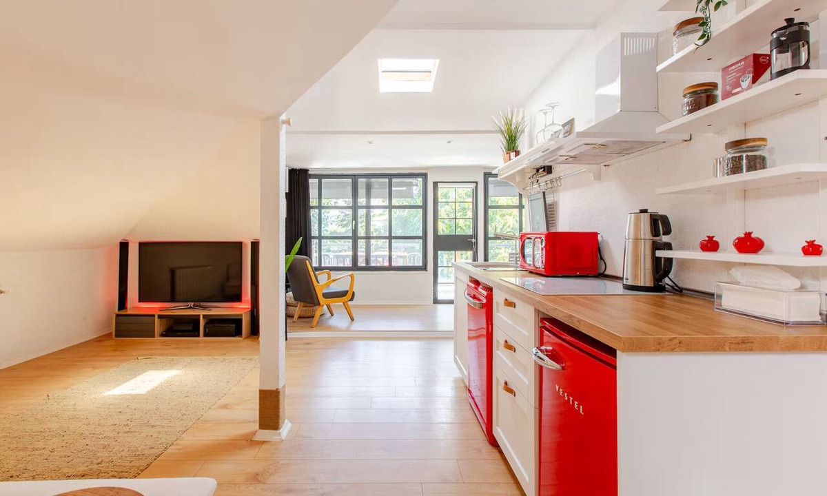 Etiler Apartment | Modern Couples Attic apt w/terrace near coffeeshop