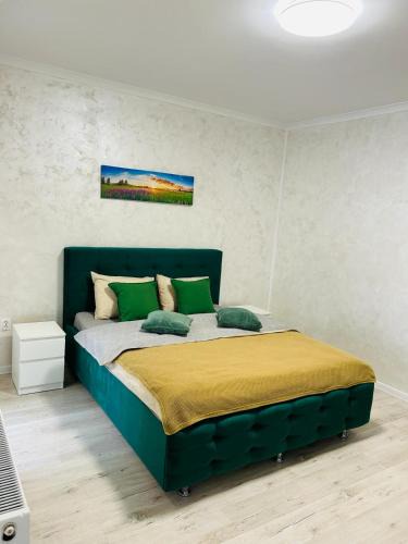 Bucharest Apartment | Modern & Cozy Studio with Balcony