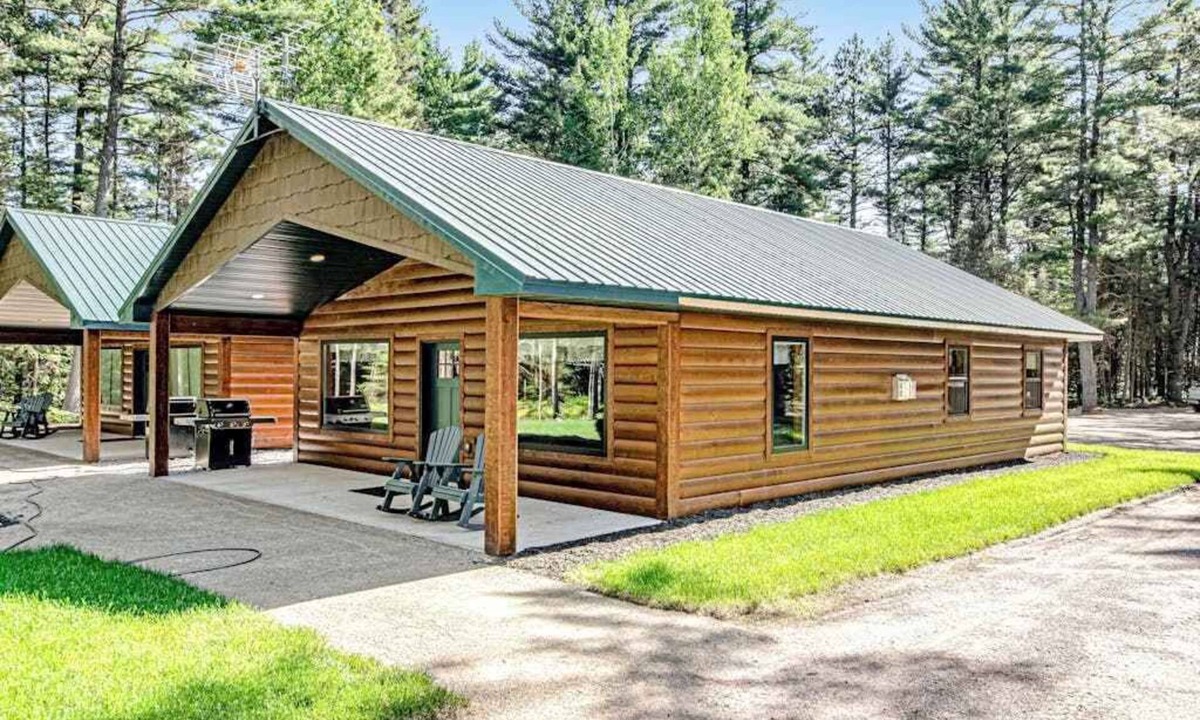 Conover House | Modern dog-friendly cabins with hot tub, fireplace, patio, grill, central AC, & W/D