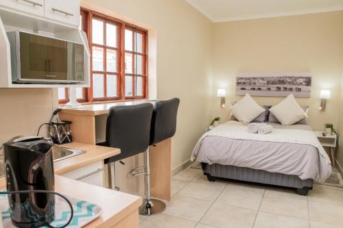 Edenvale House | Modern Edenvale Studio Close to Airport & Highways