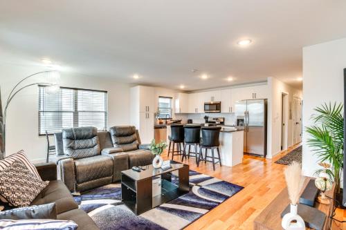 Elizabeth Apartment | Modern Elizabeth Apartment ~ 1 Mi to Train Station