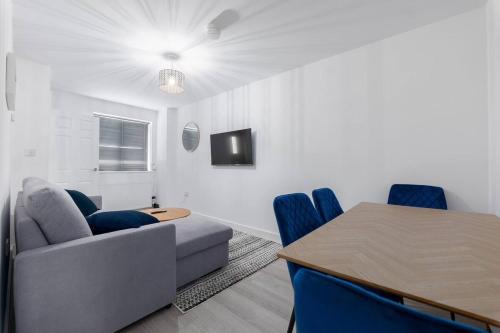 Wallasey House | Modern Family Home Near Liverpool City