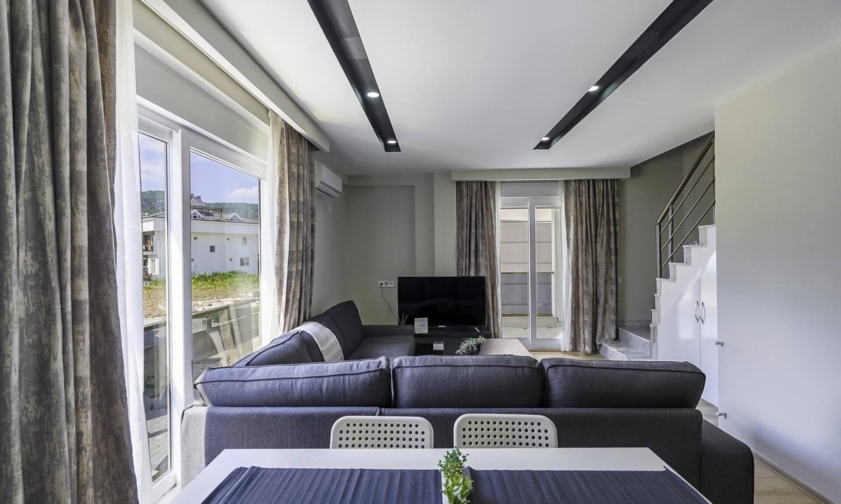 Goynuk Apartment | Modern Flat w Balcony 5 min to Beach in Kemer
