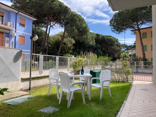 Rosapineta Apartment | Modern flat with private garden