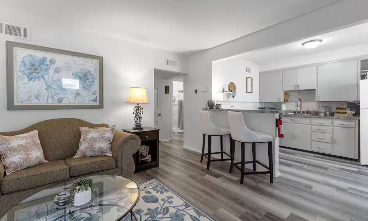 St. Joseph Apartment | Modern Garden 1BR | Laundry + Pets OK | Quiet