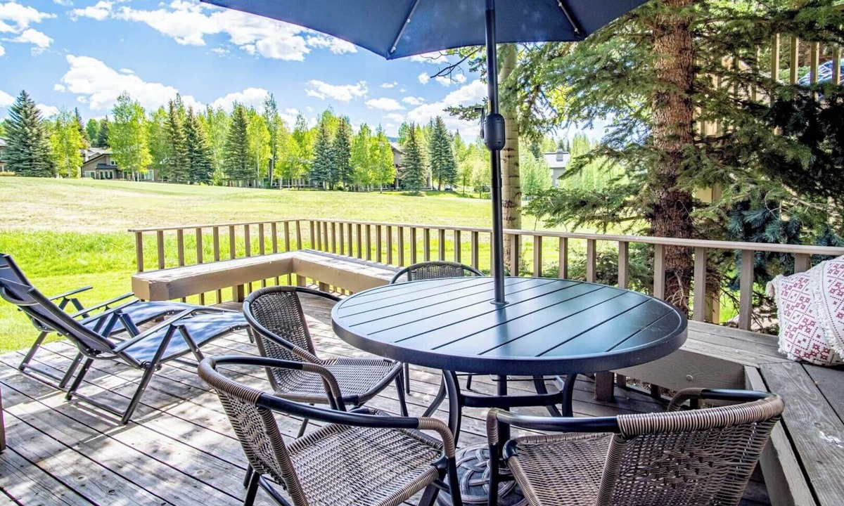 Elkhorn Village Condo | Modern Golf View Condo + Resort Amenities