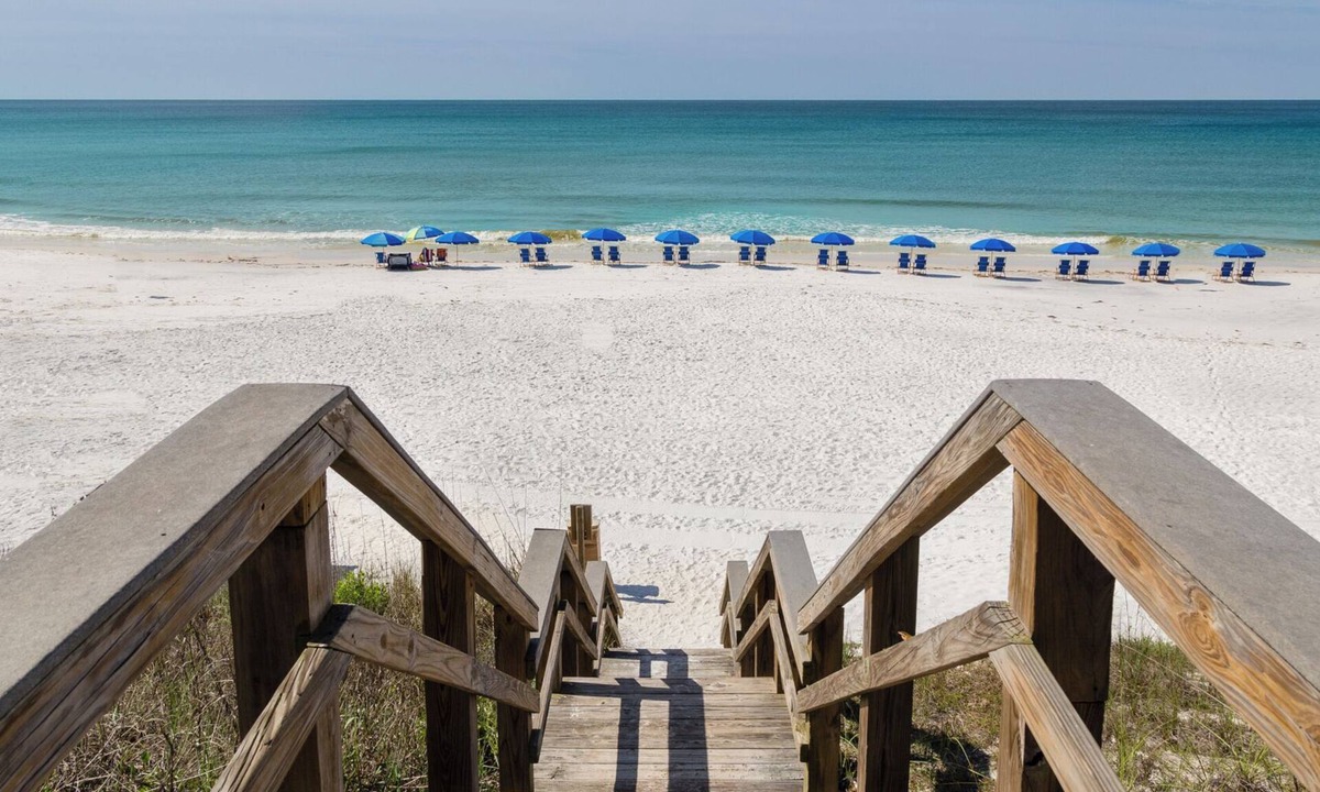 Gulf Place Condo | Modern Gulf Place Unit With Gulf Views & Amazing Amenities