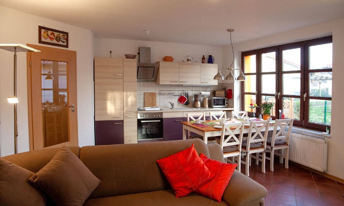 Fleeth Apartment | Modern holiday flat on a fenced property.
