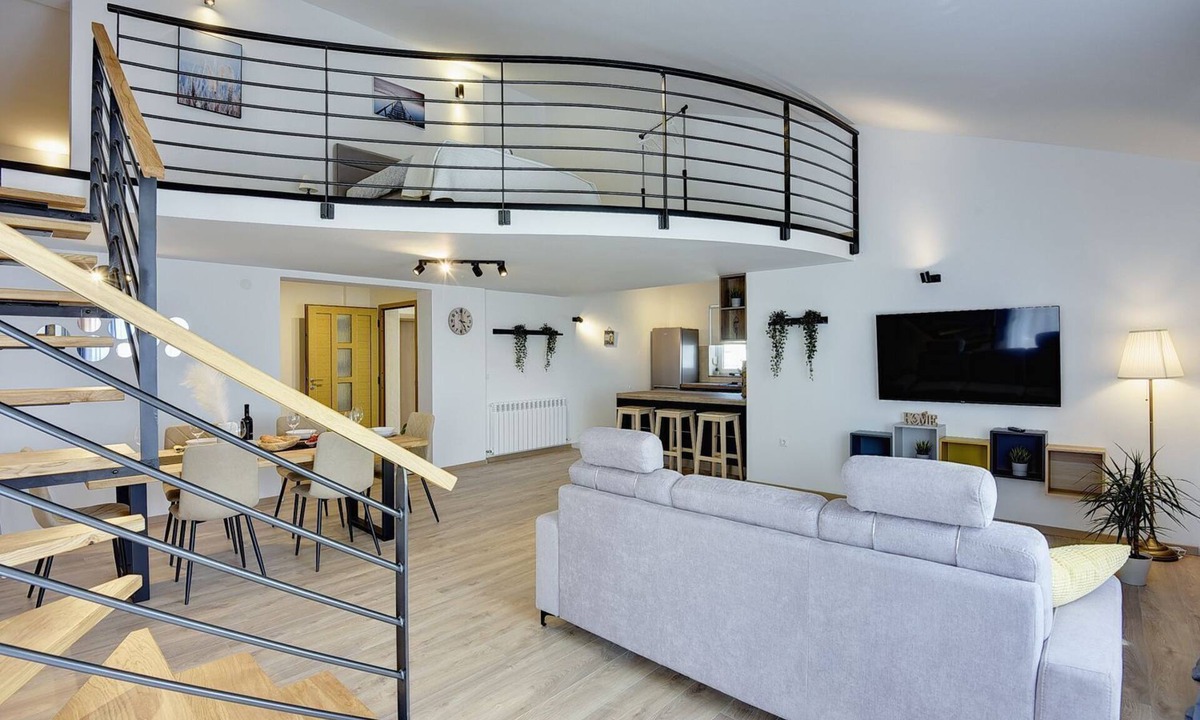 Galizana Apartment | Modern holiday flat with balcony, BBQ, WLAN, air conditioning