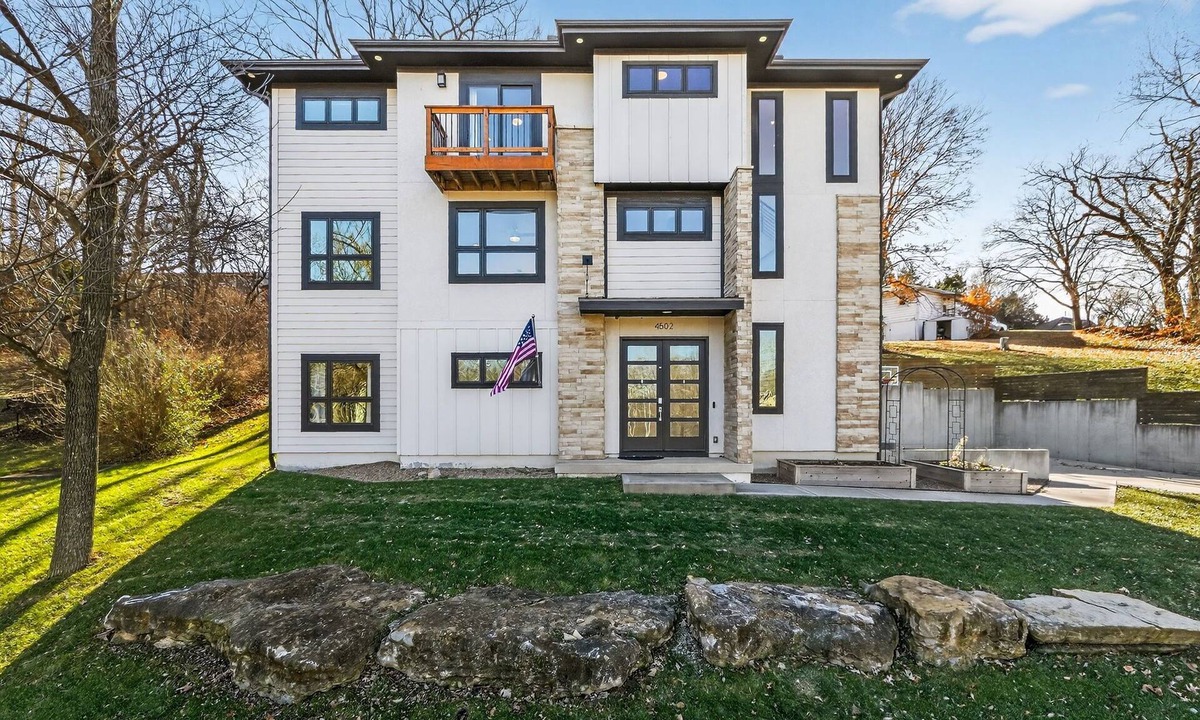 Riverside House | Modern Home 4 Bedrooms with 4 Private Bathrooms near FIFA 2026