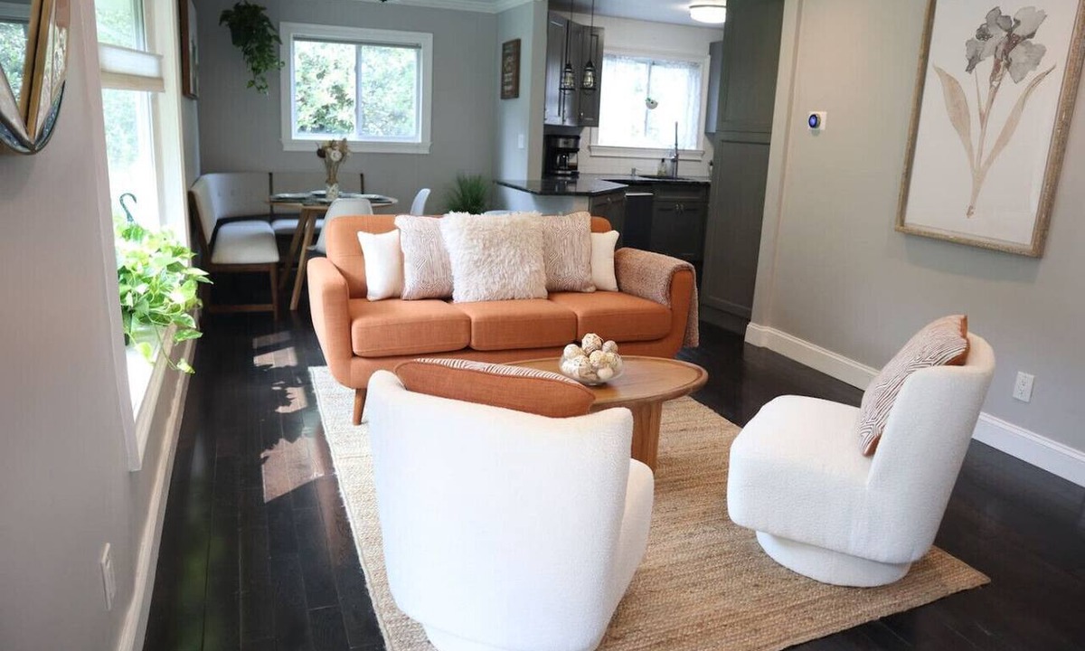 Ampere Apartment | Modern Home Close to NYC!