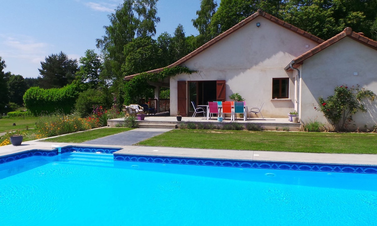 Bussiere-Galant Villa | Modern Home/Gite with Salt Pool in the Limousin National Park.