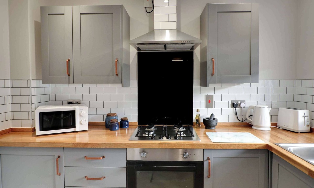 Hartlepool House | Modern House In Hartlepool With Private Parking