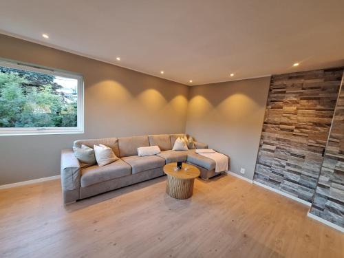 Laksevag Apartment | Modern house