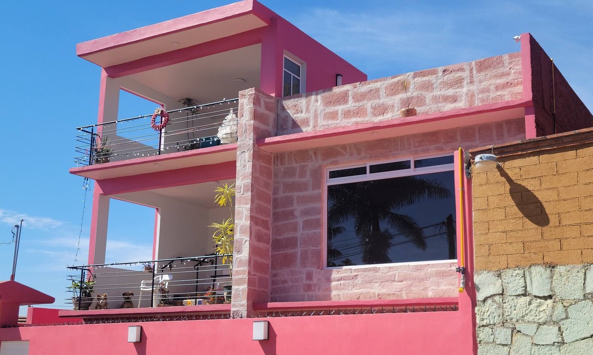 Santa Lucia del Camino House | Modern House, Upscale Mexican neighborhood.